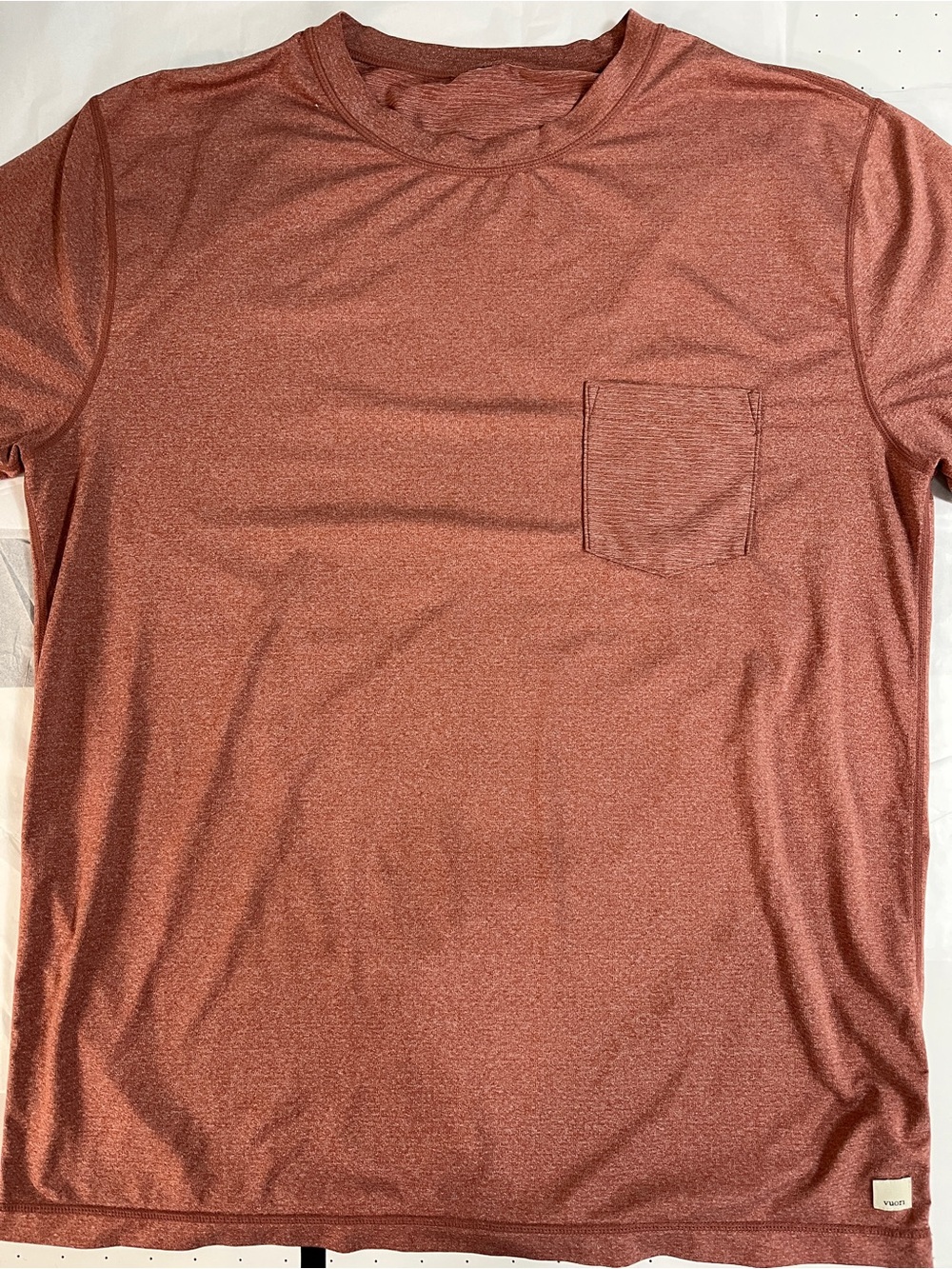 Vuori Heathered Rust Burgandy Pocket T-Shirt L Performance Outdoor